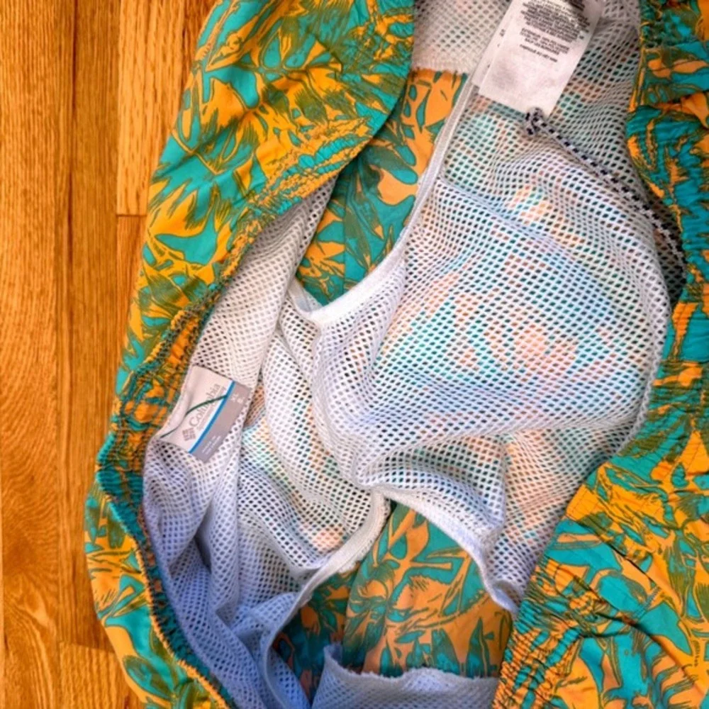 Columbia elastic suit